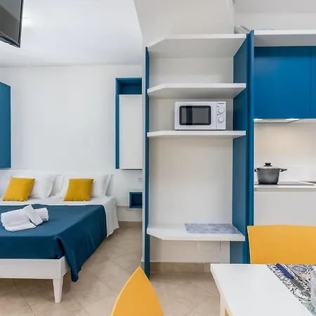 Calanca Apulian Aparthotel Torre Santa Sabina